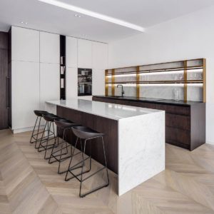 Dřevěné podlahy v kuchyni